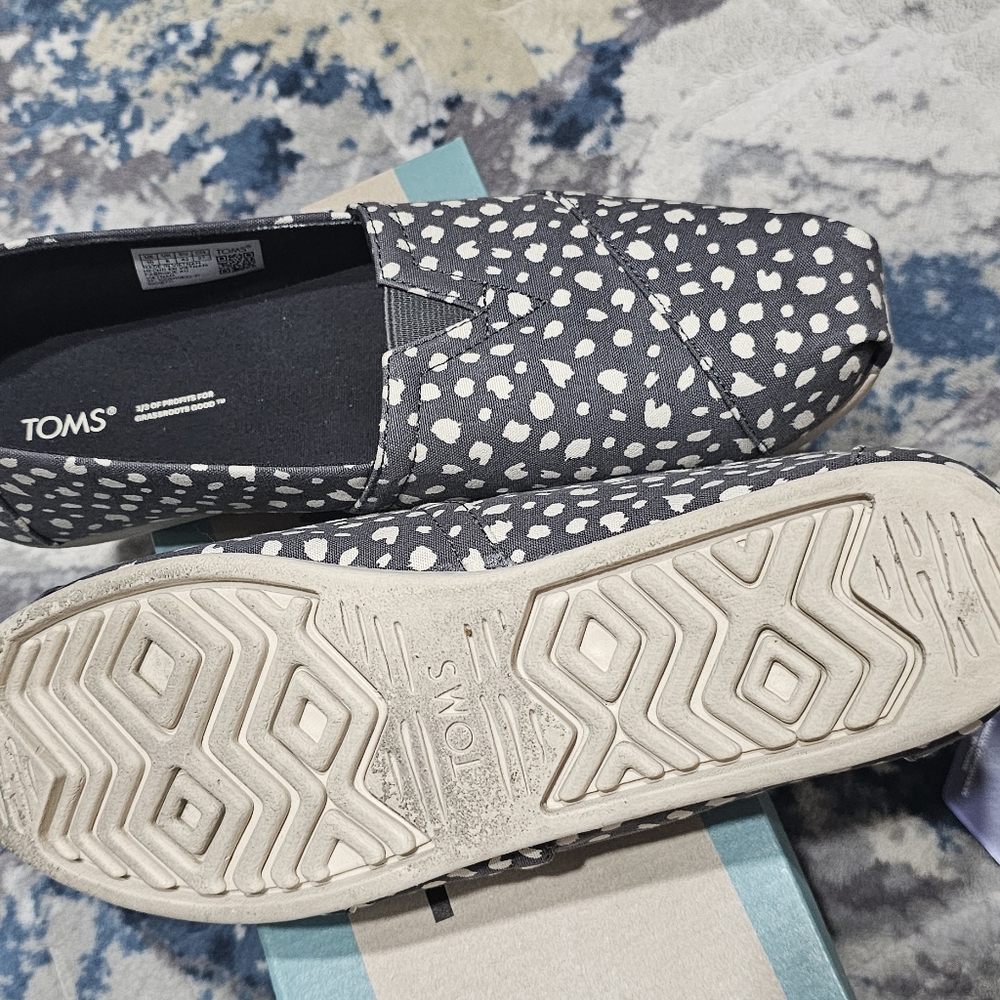 Toms size 10